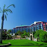 Merit Crystal Cove Casino & Hotel 5*