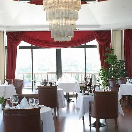 Merit Crystal Cove & Casino 5*