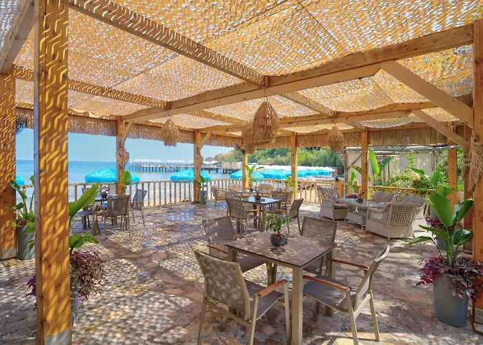 Merit Crystal Cove & Casino Üdülőközpont 5*