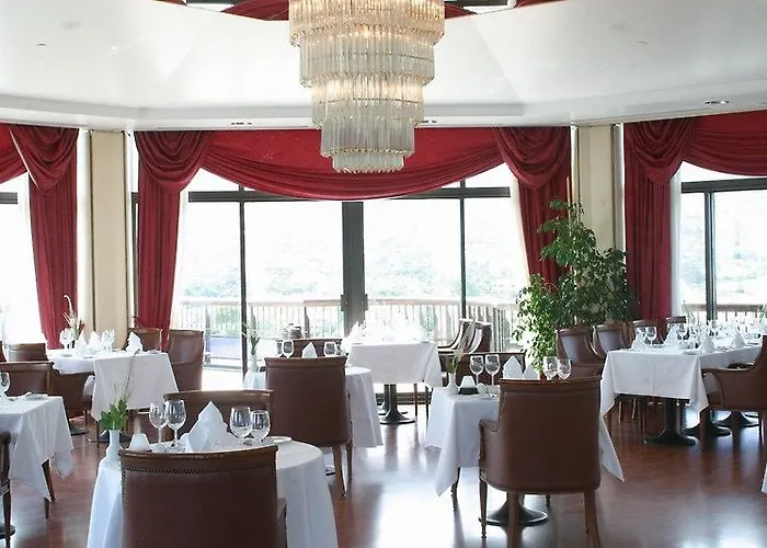 Merit Crystal Cove & Casino 5*