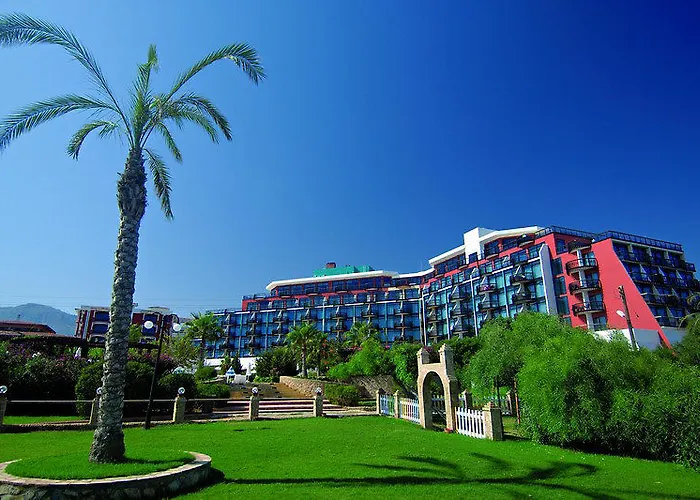 Merit Crystal Cove & Casino Üdülőközpont 5*