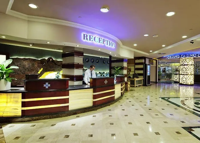 Üdülőközpont Merit Crystal Cove & Casino Karavász