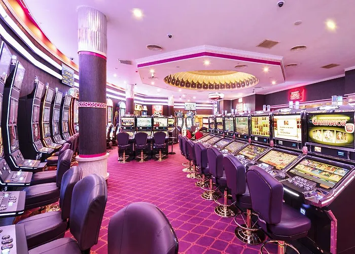 Merit Crystal Cove & Casino 5* Karavász