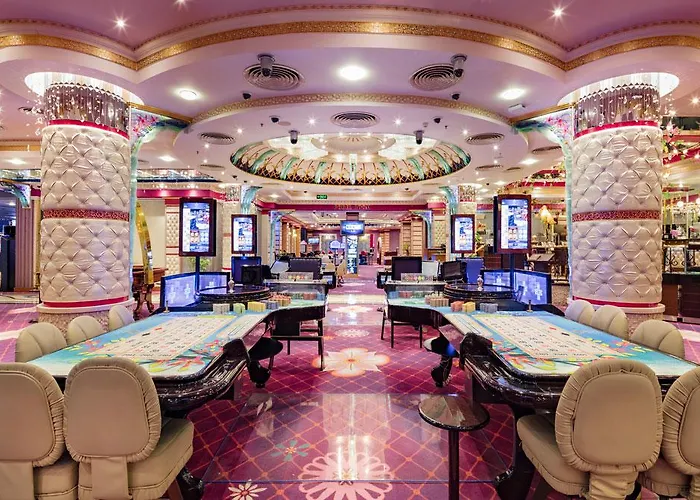 Üdülőközpont Merit Crystal Cove & Casino 5*