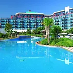 Merit Crystal Cove Casino & 5*
