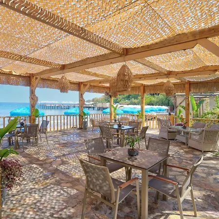 Merit Crystal Cove Casino&spa Hotel 5*