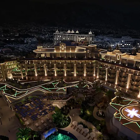 מלון Merit Crystal Cove Casino & 5*
