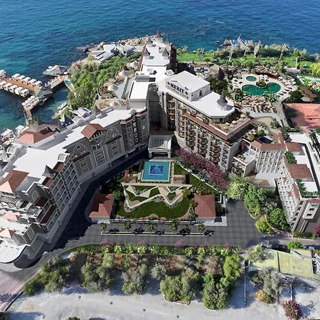Merit Crystal Cove Casino & מלון