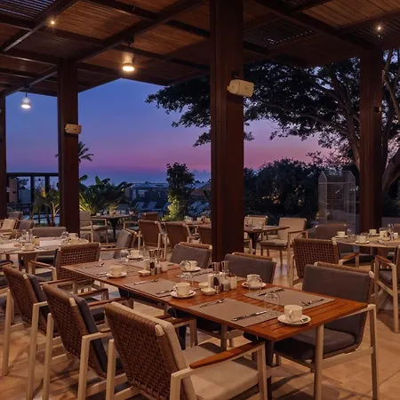 Merit Crystal Cove Casino & 5*