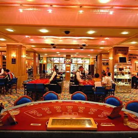 Merit Crystal Cove Casino & Szálloda Karavász