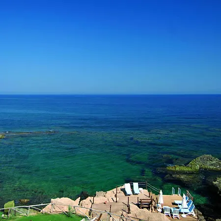 Merit Crystal Cove Casino & Hotell 5*