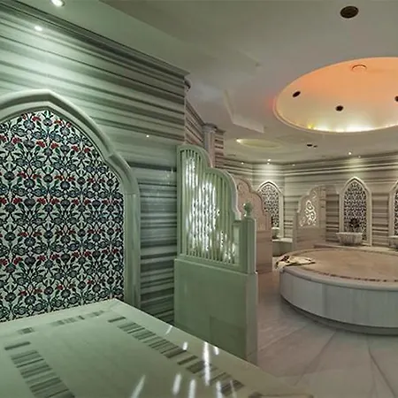 Merit Crystal Cove Casino & Szálloda 5*