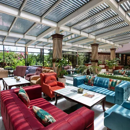 Merit Crystal Cove Casino & Hotel 5*