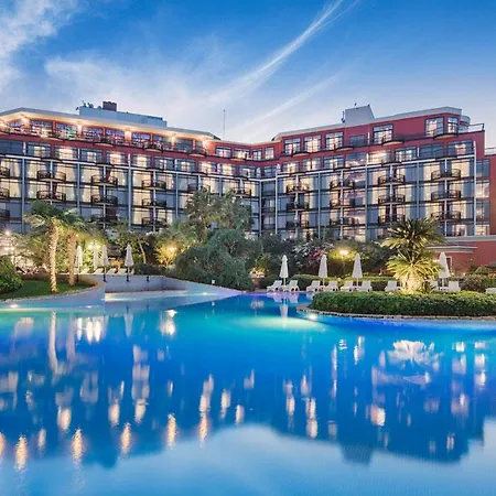 Merit Crystal Cove Casino & 5*