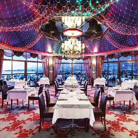 Hotell Merit Crystal Cove Casino & 5*