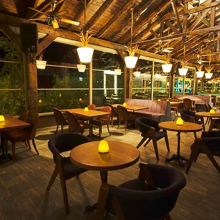 Hotell Merit Crystal Cove Casino & 5*
