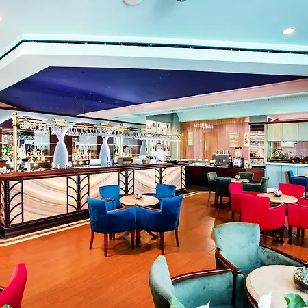Merit Crystal Cove Casino & Hotell