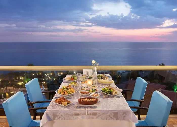 Merit Crystal Cove & Casino Resort 5*