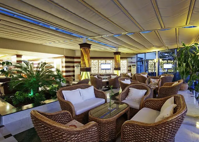 Rezort Merit Crystal Cove & Casino 5*