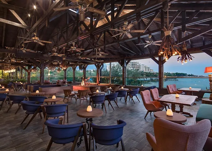 Resort Merit Crystal Cove & Casino